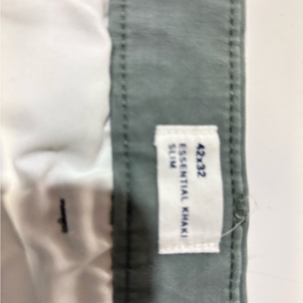 Essential Khaki Slim Pants